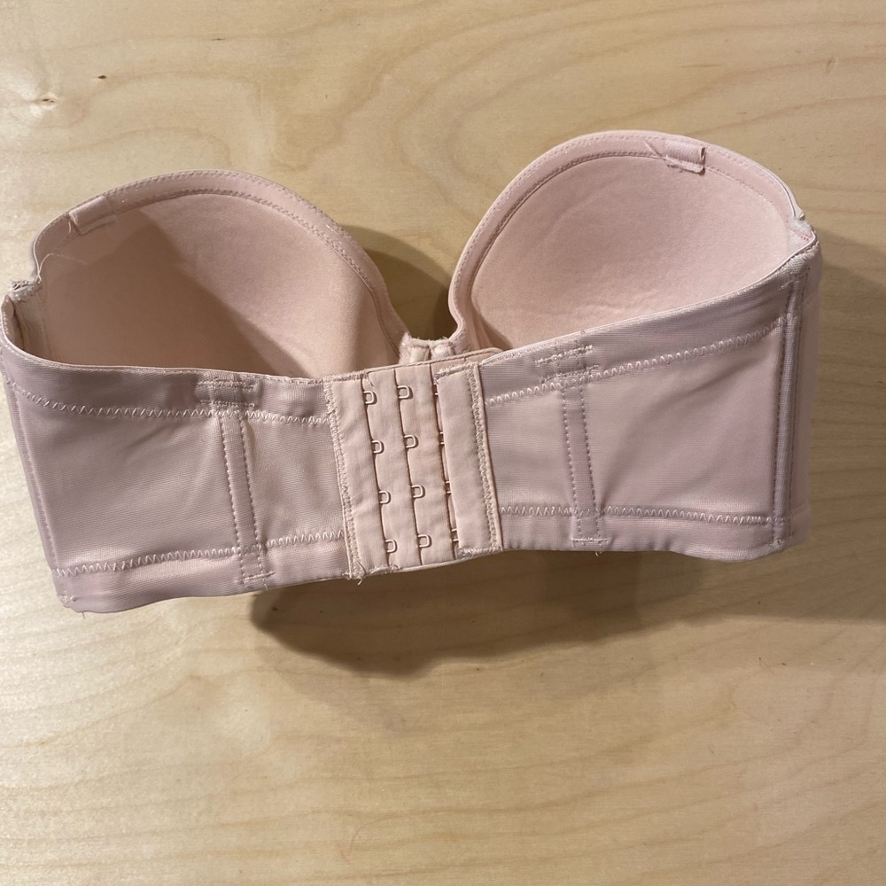 Strapless Seamless Nude Underwire Bra 32 F (MV) - Picture 5 of 7